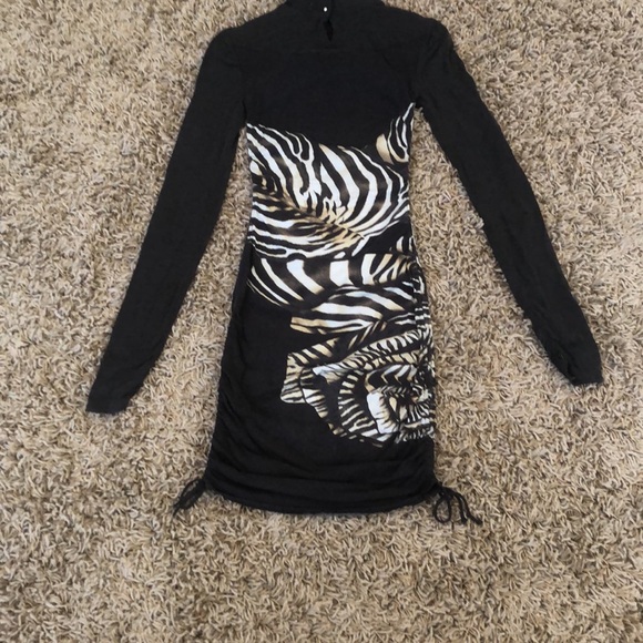 Roberto Cavalli Zebra Pattern Ling Sleeve Dress . Size 38 - Picture 10 of 14
